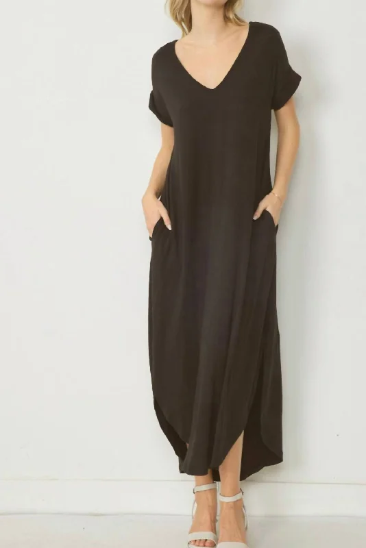 Maxi dress with batwing sleeves-Everyday Maxi Dress In Black