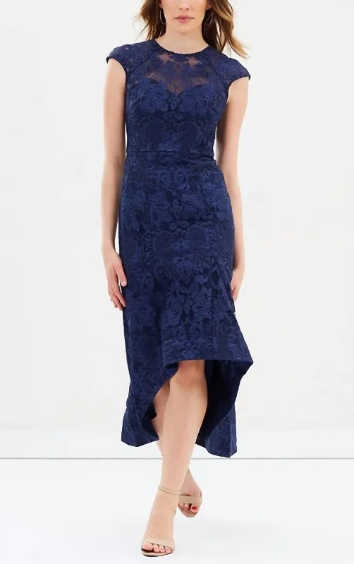 Bold color midi dress-Prehnite Cap Sleeve Embroidery Midi Dress in Navy