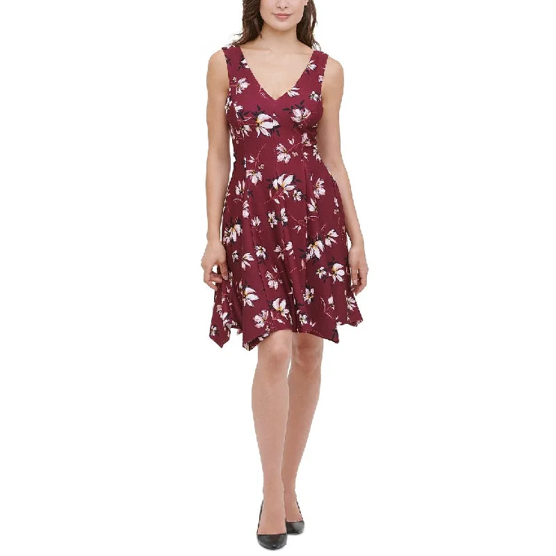 Skater mini dress-Kensie Women's Printed Handkerchief-Hem Fit & Flare Dress Red Size 2