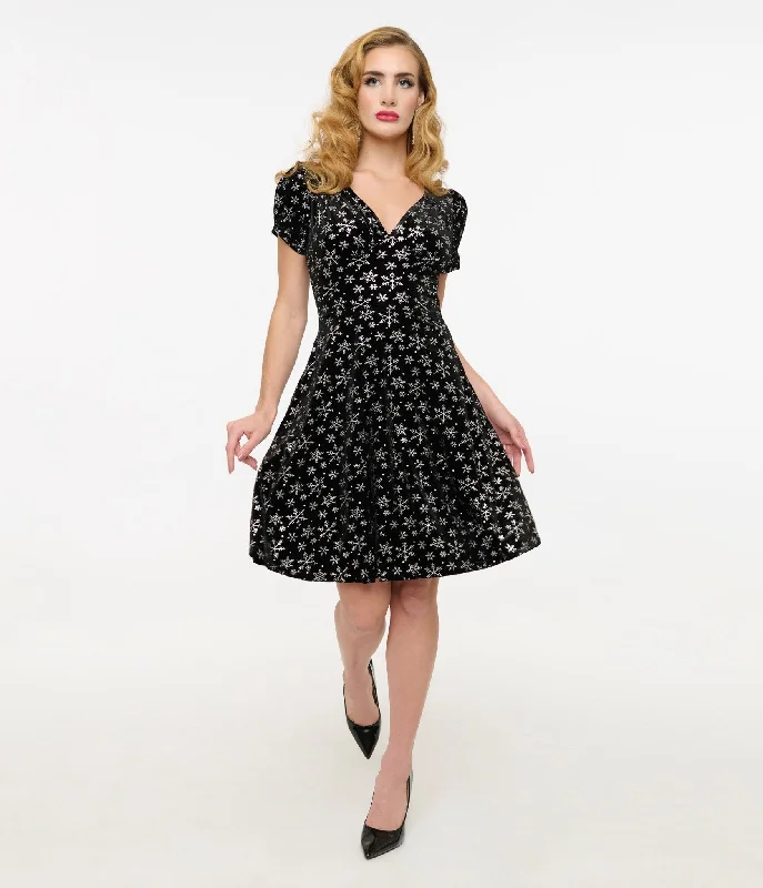 Sweetheart neck mini dress-Hell Bunny 1950s Black & Silver Metallic Snowflake Velvet Fit & Flare Dress