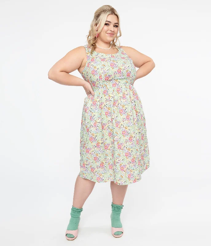 Fit and flare mini dress-Retrolicious Plus Size 1950s Green Floral Cat Print Fit & Flare Dress